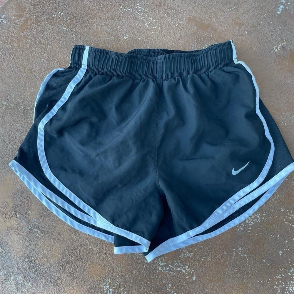 Nike black drifit workout shorts sz xs / built in liner